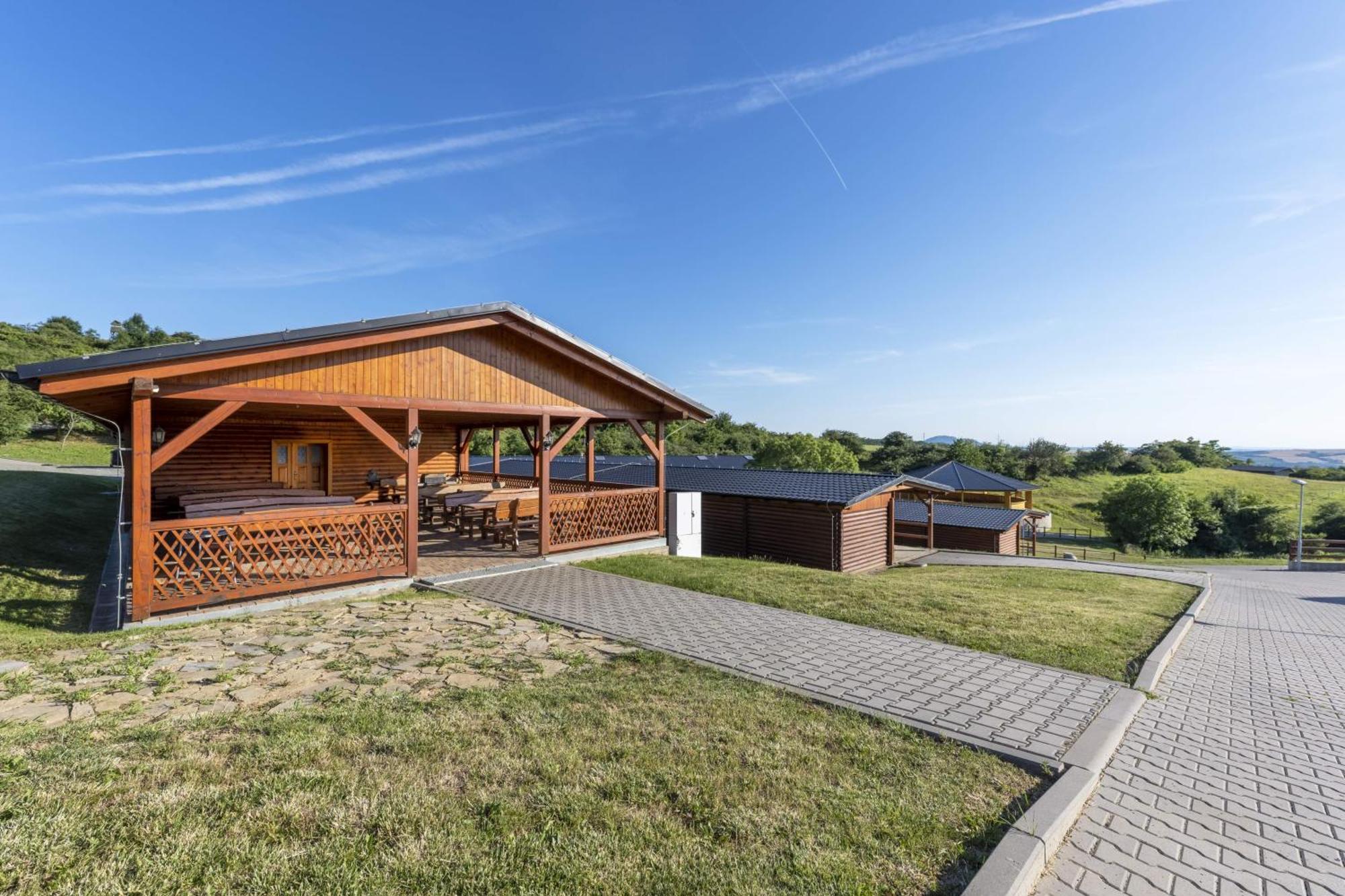 Farma Holy Vrch Apartment Kurdejov Luaran gambar